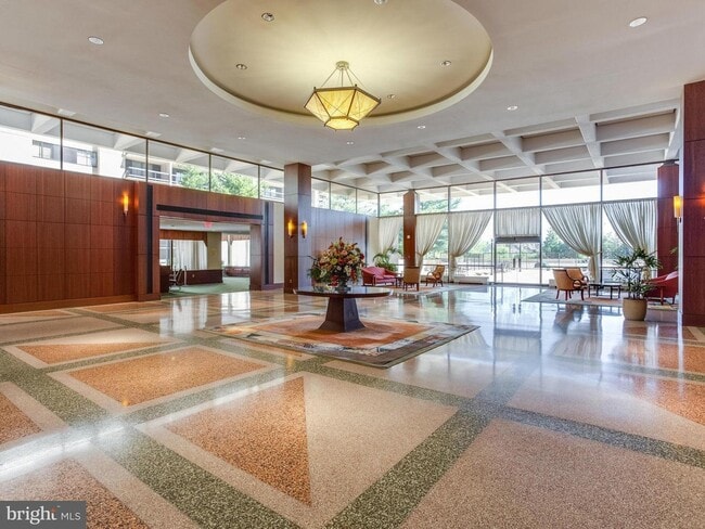 Lobby - 3705 S George Mason Dr