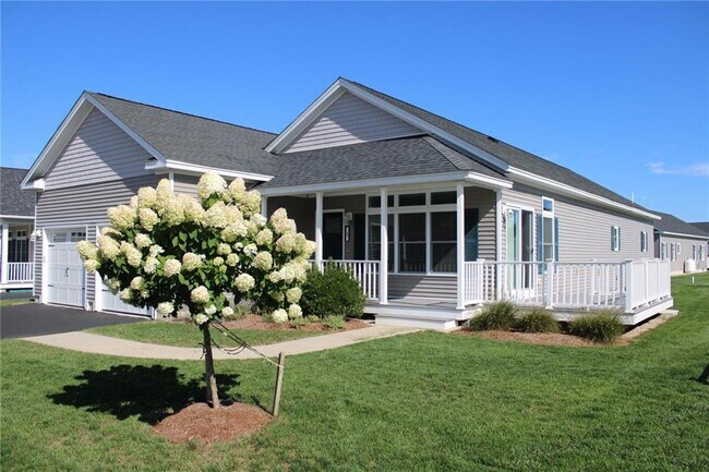 Building Photo - 30 Chickadee Ln