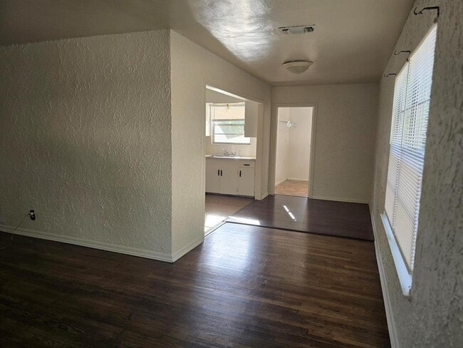 Building Photo - 5408 Joe Sayers Ave