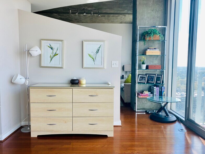 Building Photo - 860 Peachtree St NE