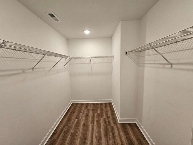 Building Photo - 3615 Silvery Wy