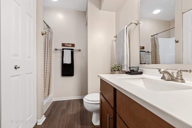 Building Photo - 1617 Westminster Dr