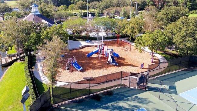 Building Photo - Lake  & Golf Course View Home in North Hampton