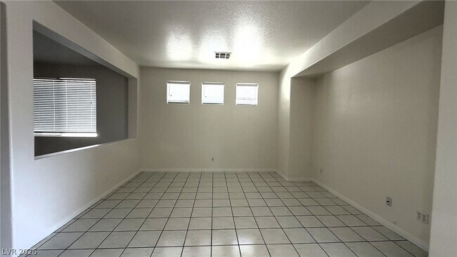 Building Photo - 7839 Palace Monaco Ave