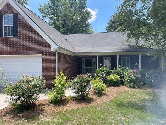 Primary Photo - 3028 Express Ln NE