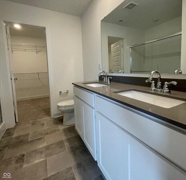 Building Photo - 6852 Orchard Run Cir