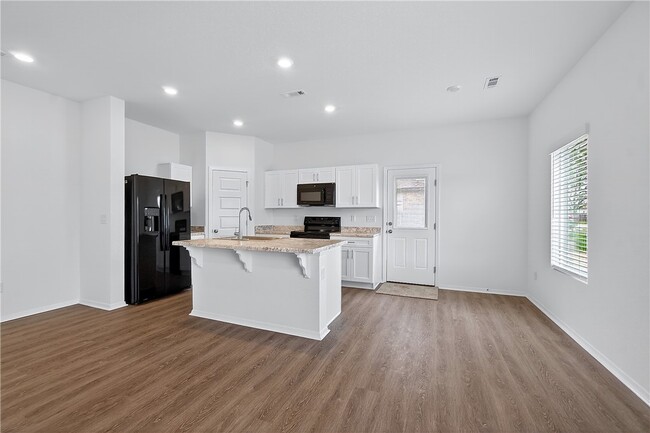 Building Photo - 6800 SW Dignity Ave