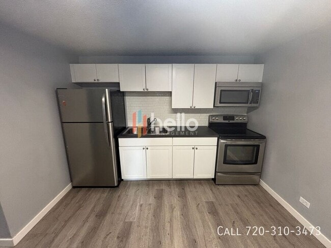 Primary Photo - 828 12th St