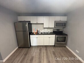 Building Photo - 828 12th St