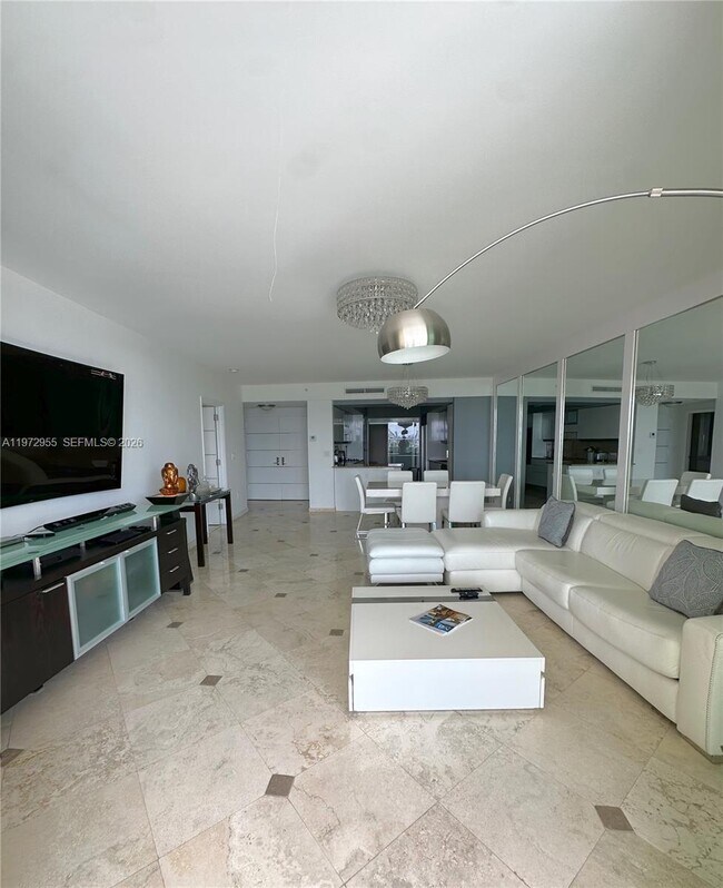 Building Photo - 1455 Ocean Dr