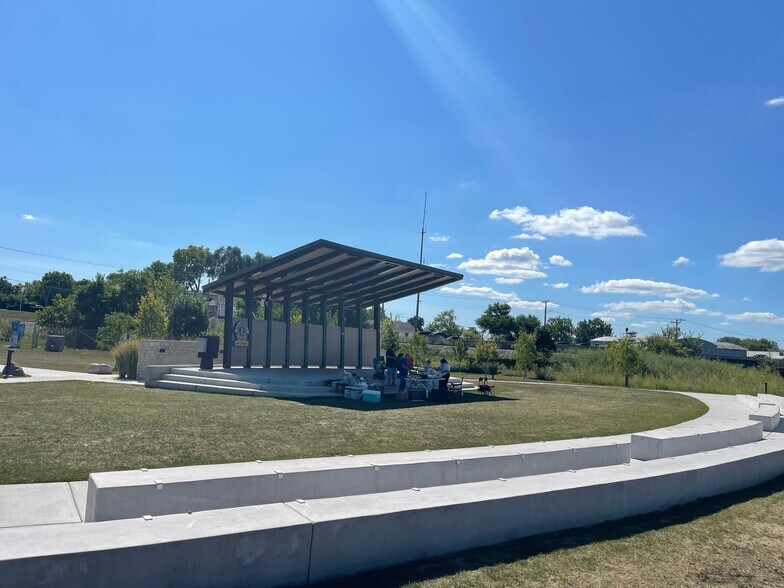 Building Photo - 149 Forest Ave