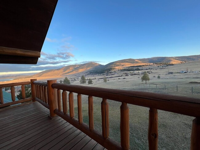 Building Photo - Fully Furnished Cabin with great views. Lo...