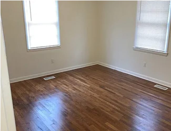 Building Photo - Charming 3BR Home with Covered Front Porch