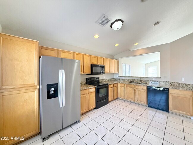 Building Photo - 10527 W Windsor Blvd