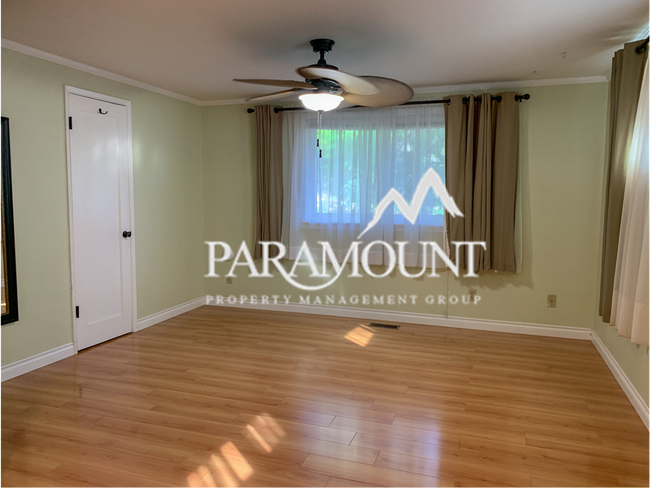 Building Photo - Adorable 2 Bed 1.5 Bath on Rocky Point!