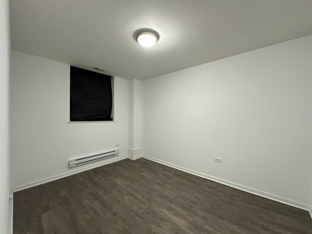 Building Photo - 940 W Winona St