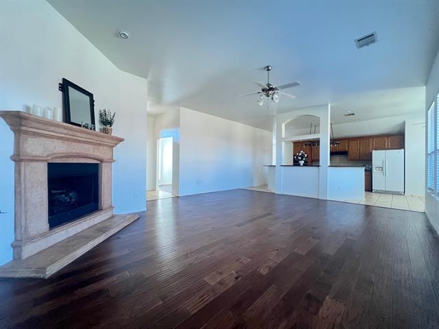 Building Photo - 1721 Nestledown Dr