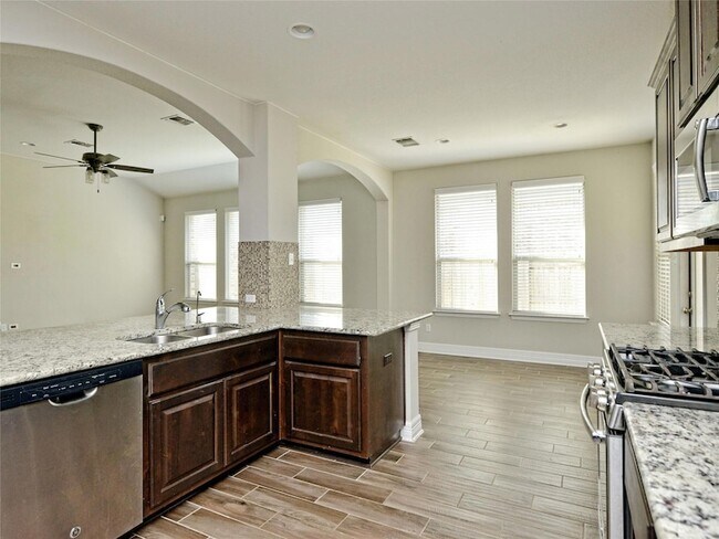 Building Photo - 3724 Lunet Ring Way