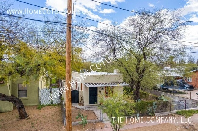 Building Photo - 214 N Vine Ave