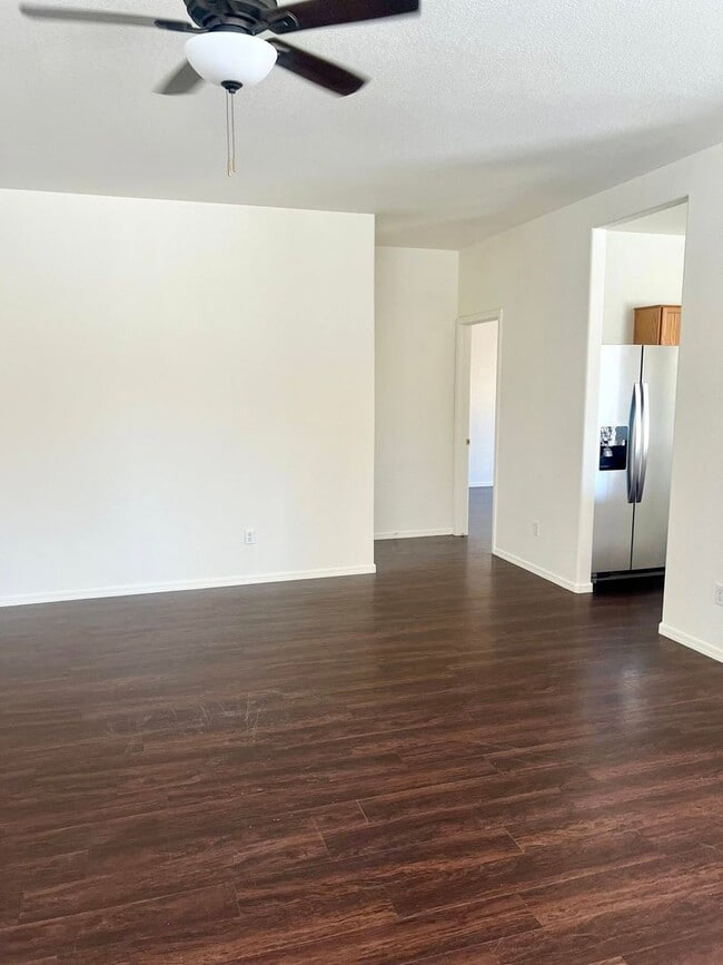 Building Photo - 3-bedroom, 2-bath in Johnson Ranch