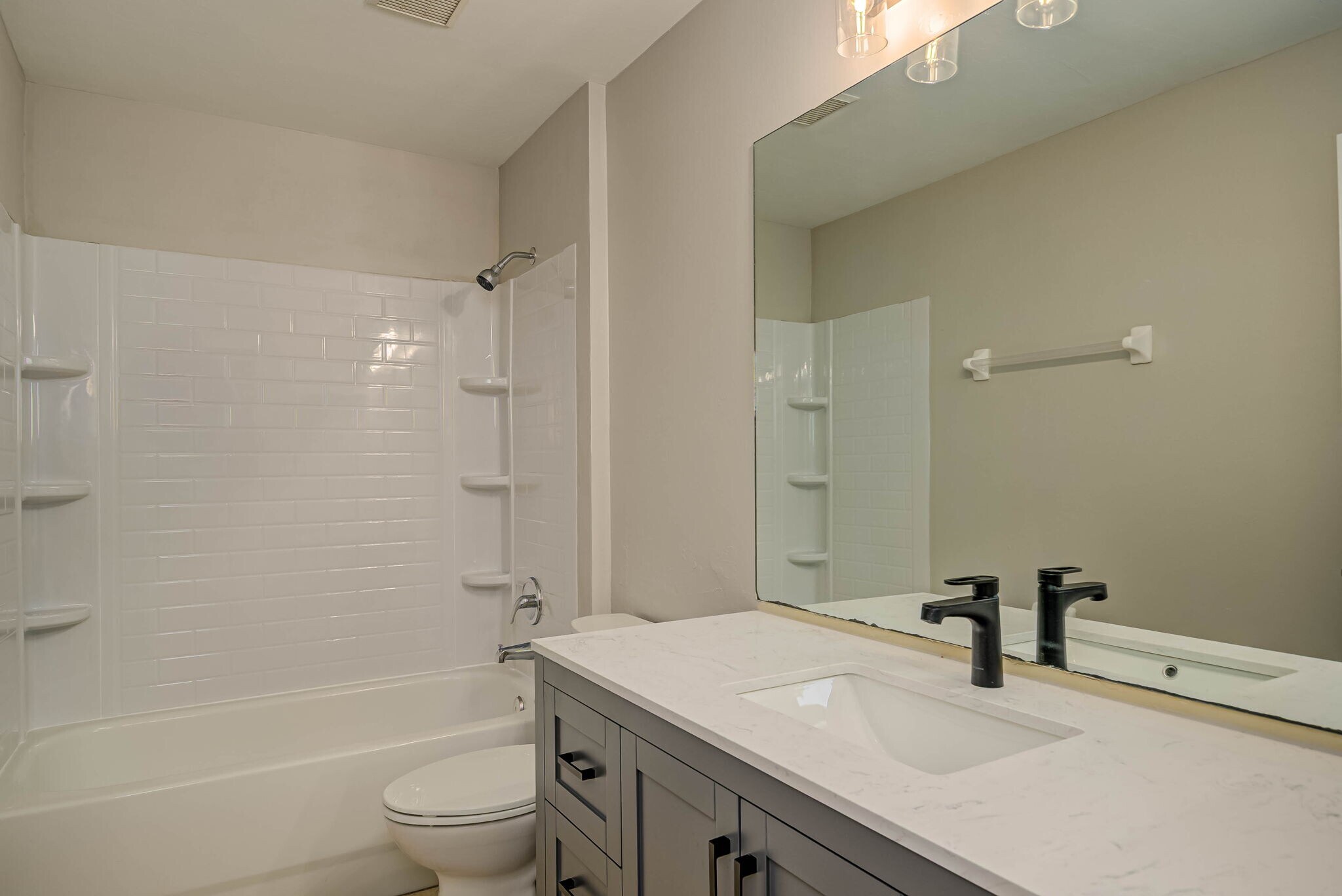 Primary Full Bathroom - 704 Ichabod Ave S