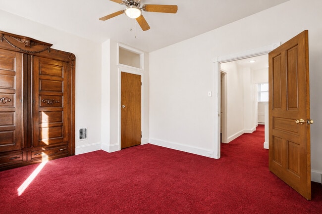 Building Photo - 45 N Lindenwood St