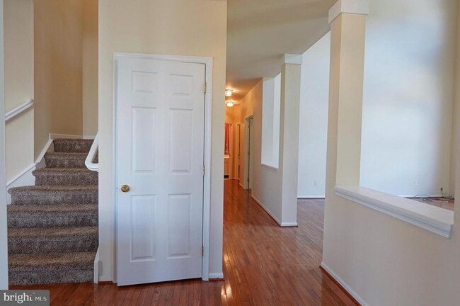 Building Photo - 106 Europa Blvd