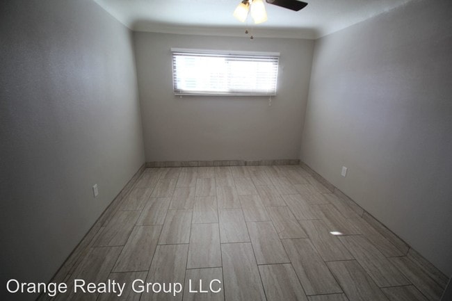 Building Photo - 420 S Maryland Pkwy