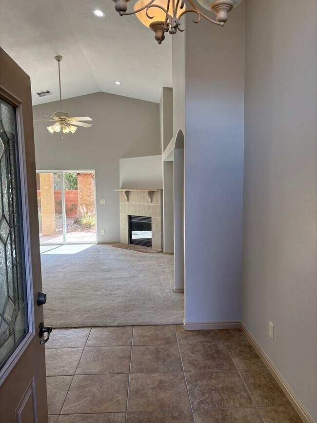 Building Photo - St. George Oasis