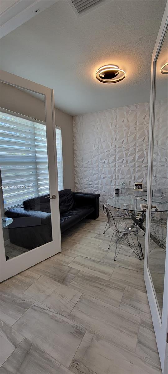 Building Photo - 11637 SW Lyra Dr.