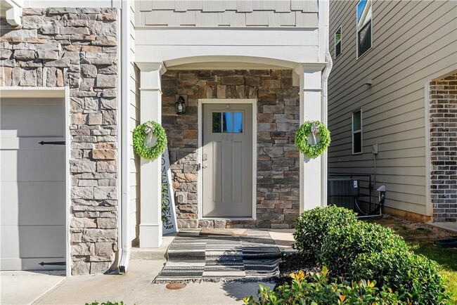 Building Photo - 580 Morrow Ln