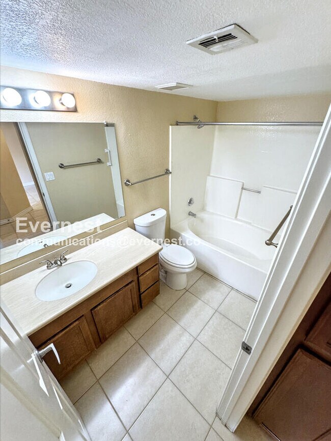 Building Photo - 8455 W Sahara Ave