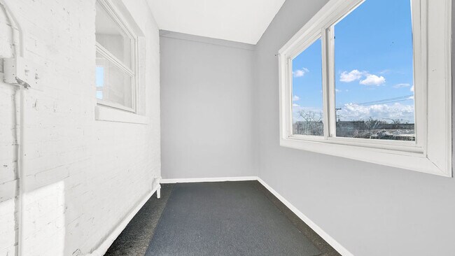 Building Photo - 5507 W 22nd Pl