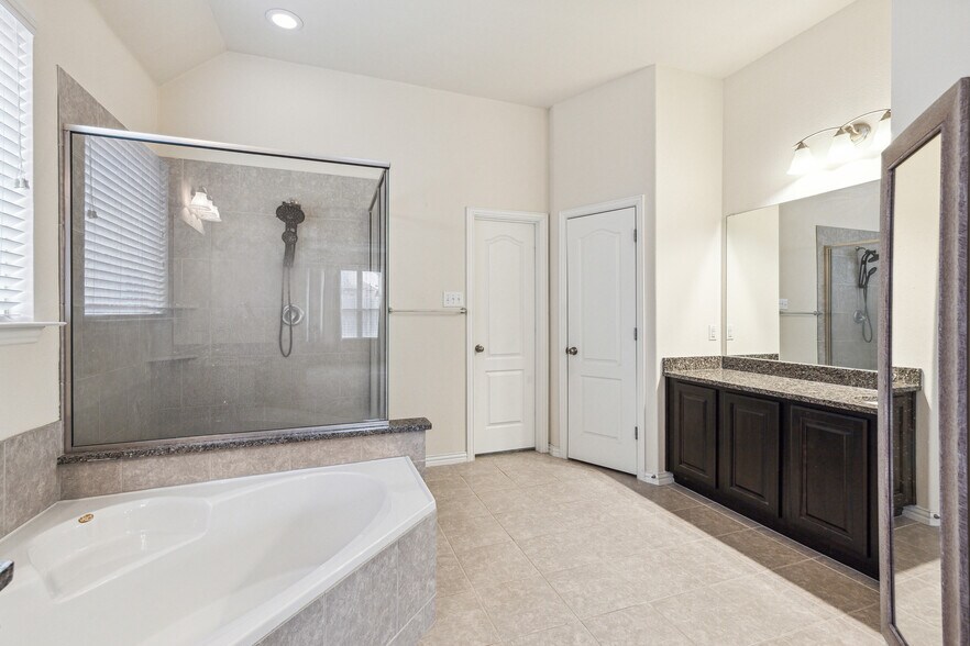 Building Photo - 6308 Meandering Creek Dr