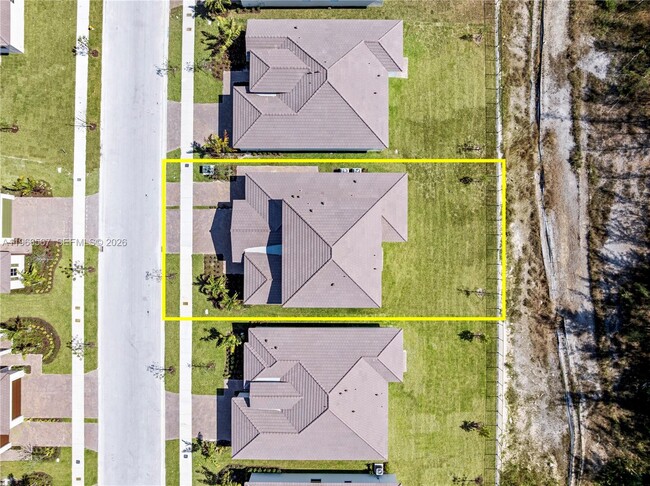 Building Photo - 2442 SE 30th St