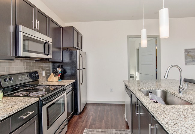 Building Photo - Boutique Apartments