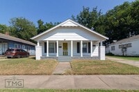 Building Photo - Spacious 2 Bed + Flex Space – Perfect Room...