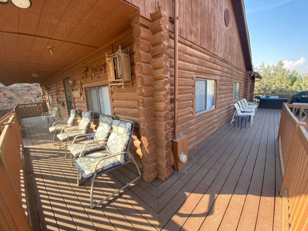 Building Photo - 414 Cottonwood Dr