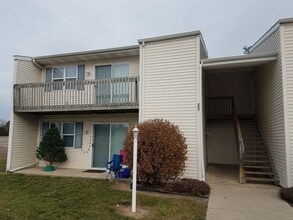 Building Photo - 211-B
