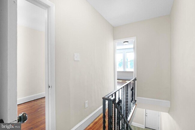 Building Photo - 2944 Cedar St