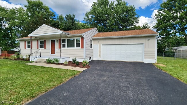 Building Photo - 2491 Samira Rd