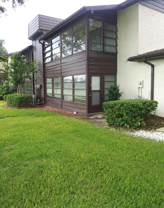 Building Photo - 510 Fairways Cir