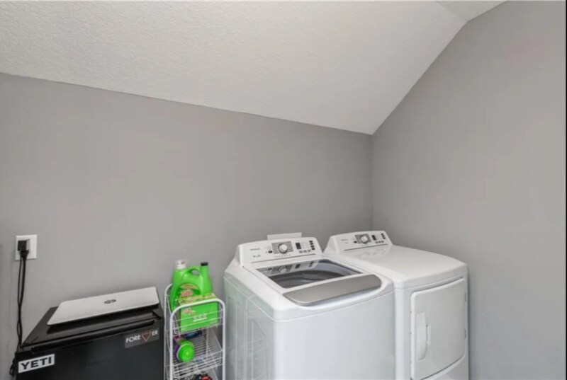 Building Photo - 1131 Euclid Ave