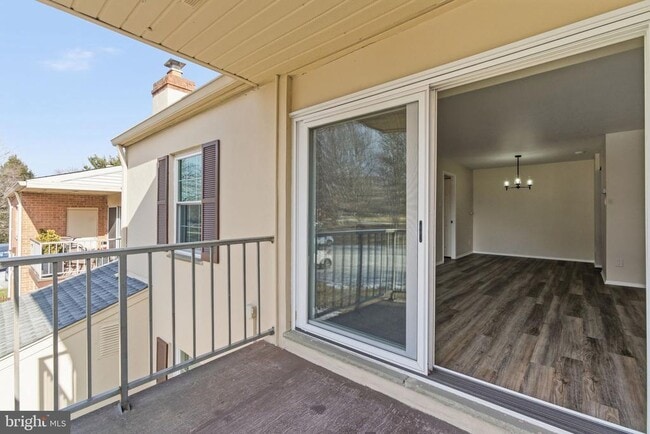 Building Photo - 463 Old Forge Crossing