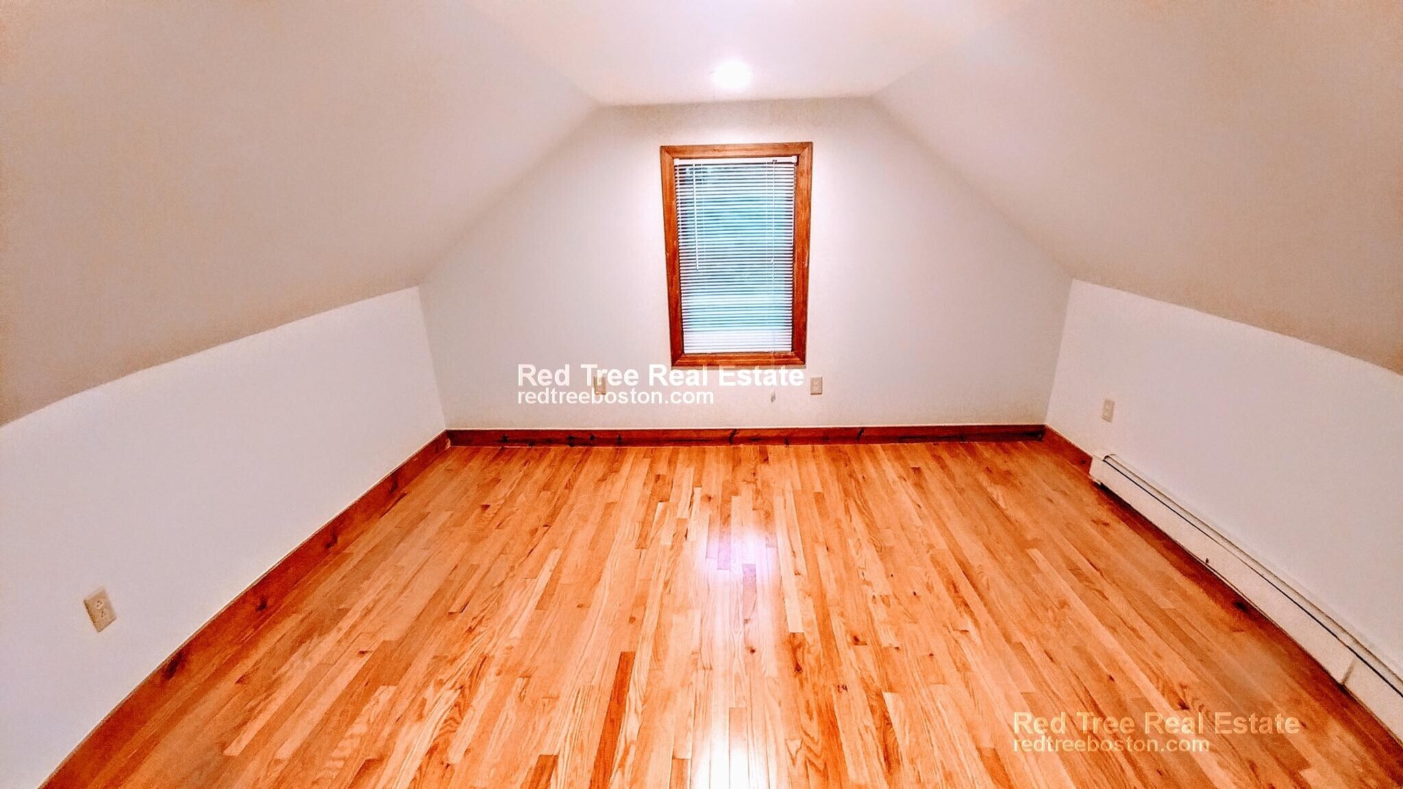 Building Photo - 479 High St