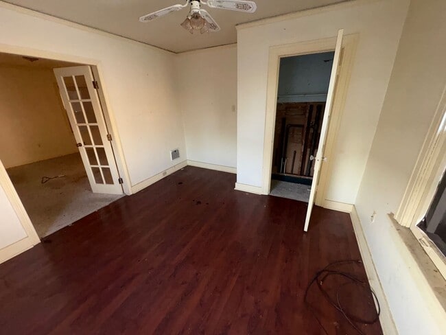 Building Photo - FOR SALE: Low Money Down Rental Opportunity