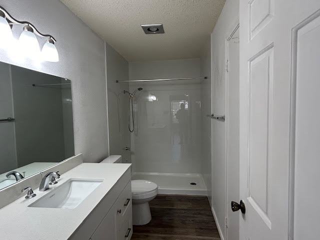 Building Photo - Heritage Park Updated 3 Bedroom **Zero Sec...