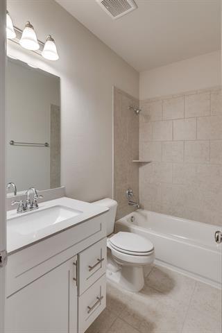 Building Photo - 913 Ponds Edge Ln