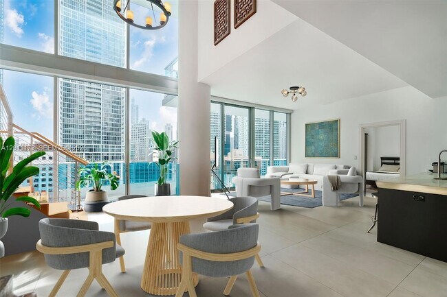 Building Photo - 200 Biscayne Blvd Way