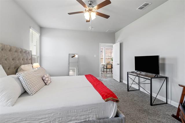 Building Photo - 709 Castlebar Ct